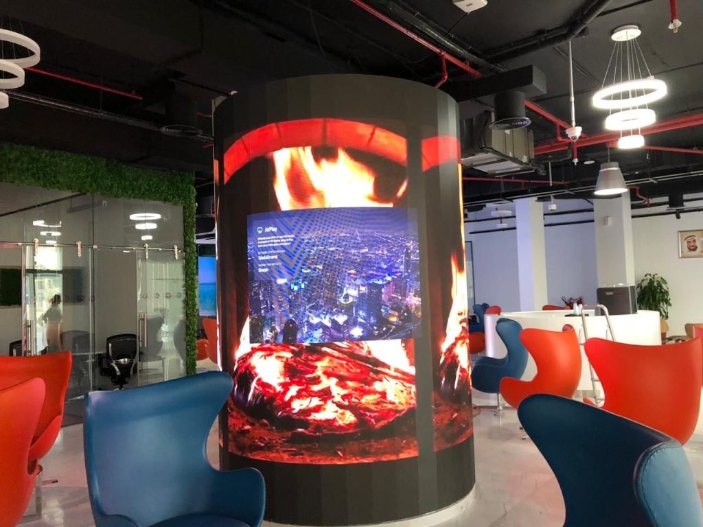 Flexible Indoor Screen